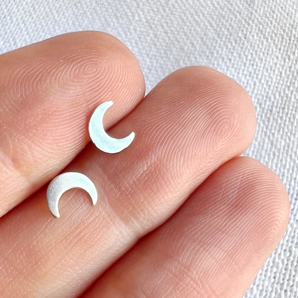 🌙 Tiny 925 Moon Southwestern Naja STERLING SILVER Unisex Stud Earrings Pair NEW